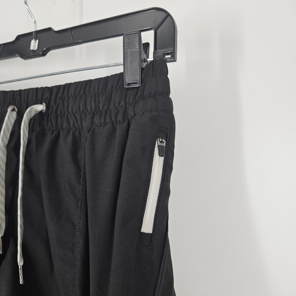 Vuori Black Clementine Shorts S - Picture 3 of 7